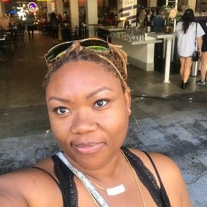 Meet your Posher, Sabrina